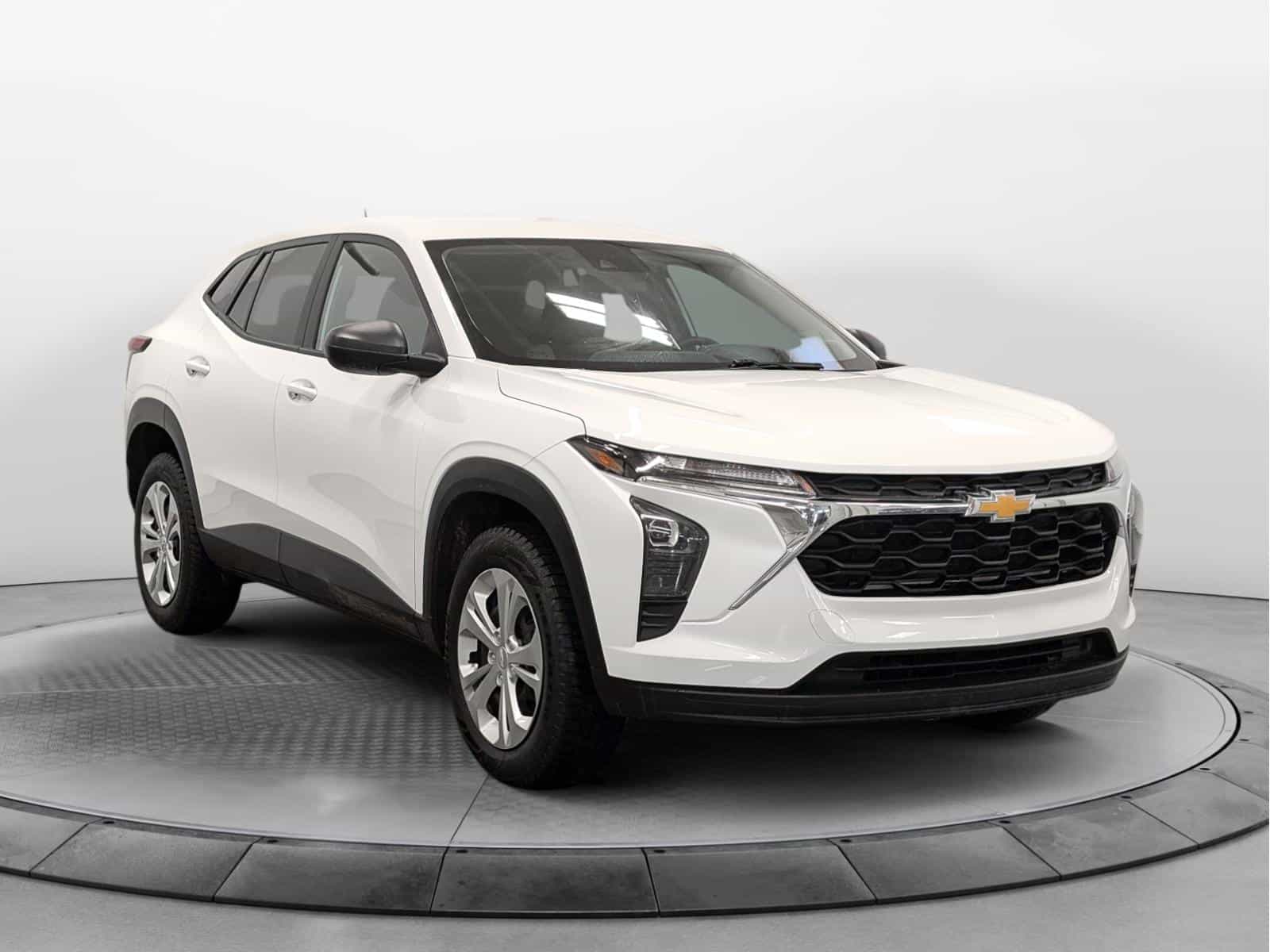 2024 Chevrolet Trax LS - Image 2