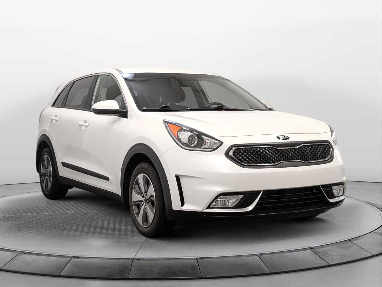2019 Kia Niro L - Image 2