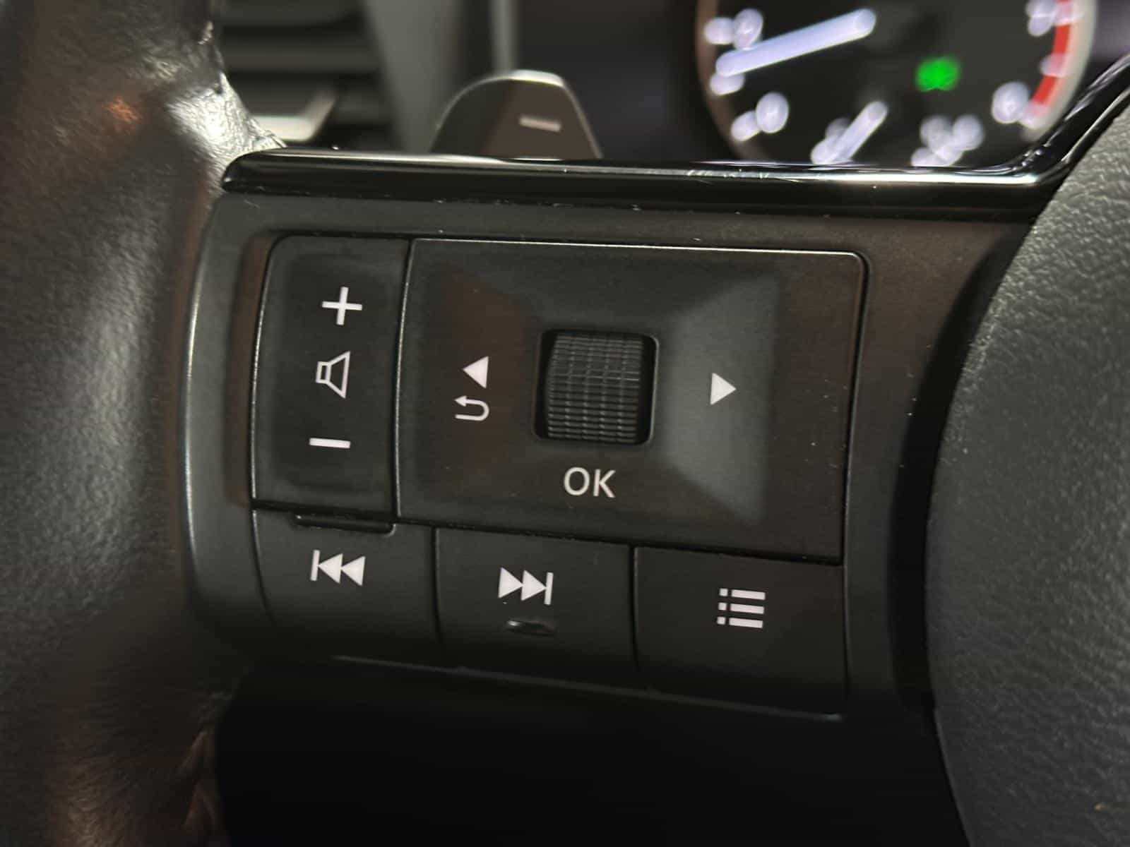 Image 16 Nissan Rogue SV Moonroof 2023