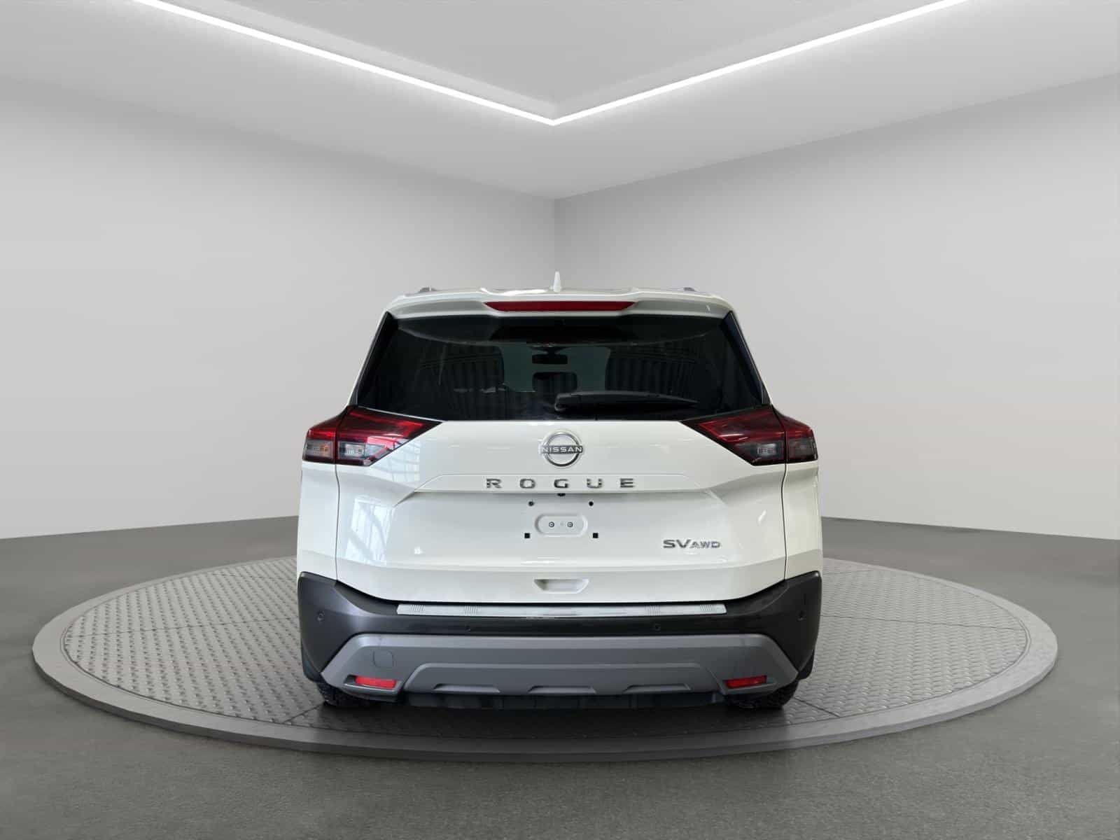Image 4 Nissan Rogue SV Moonroof 2023