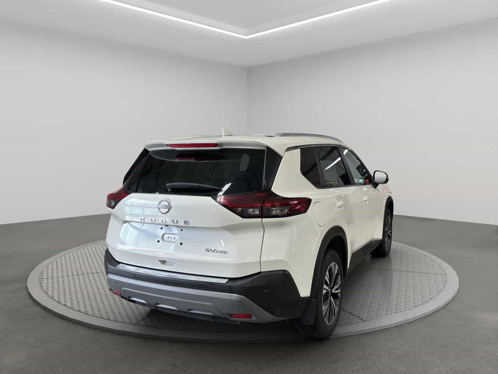 Image 5 Nissan Rogue SV Moonroof 2023