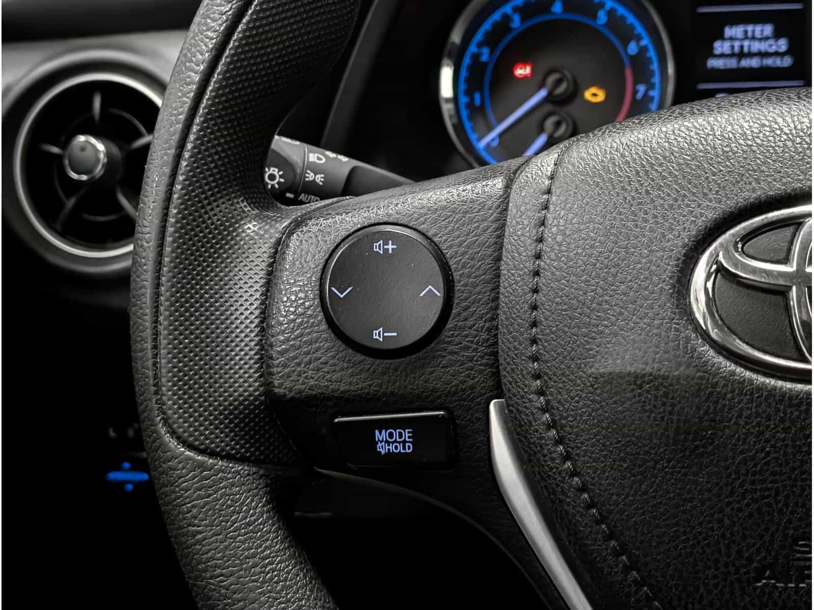 Image 14 Toyota Corolla LE 2019