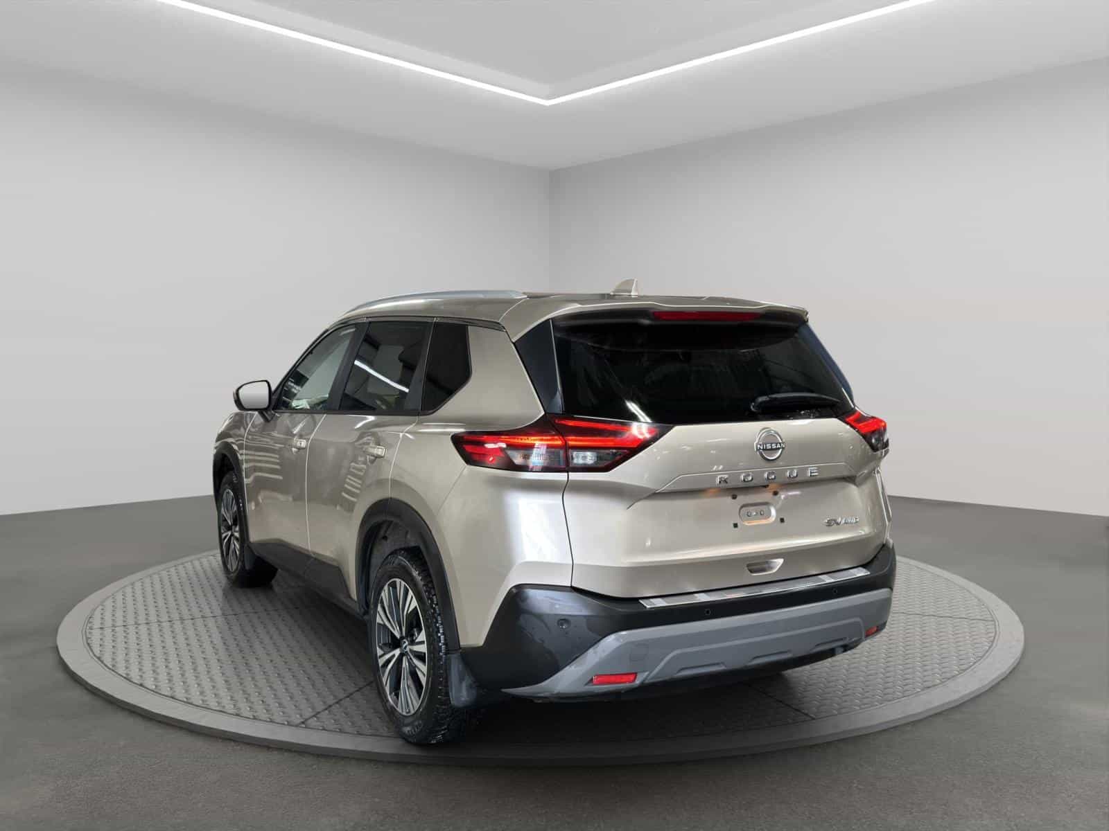 Image 3 Nissan Rogue SV Moonroof 2023