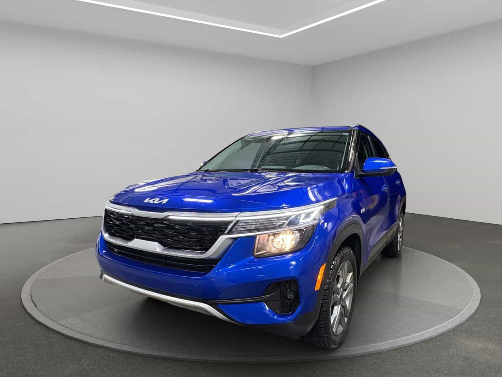 2023 Kia Seltos EX - Image 1