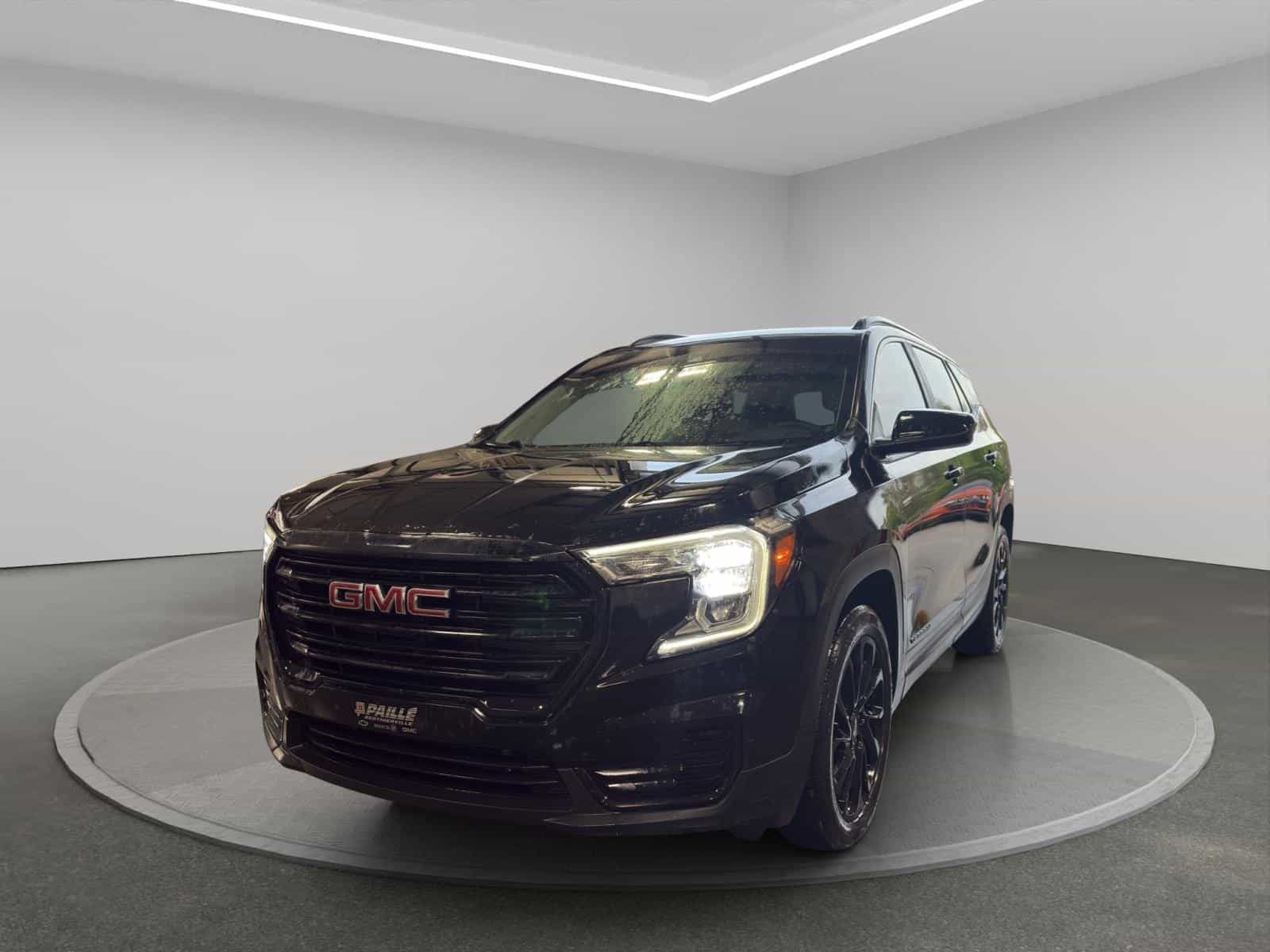 2023 GMC Terrain SLE - Image 1