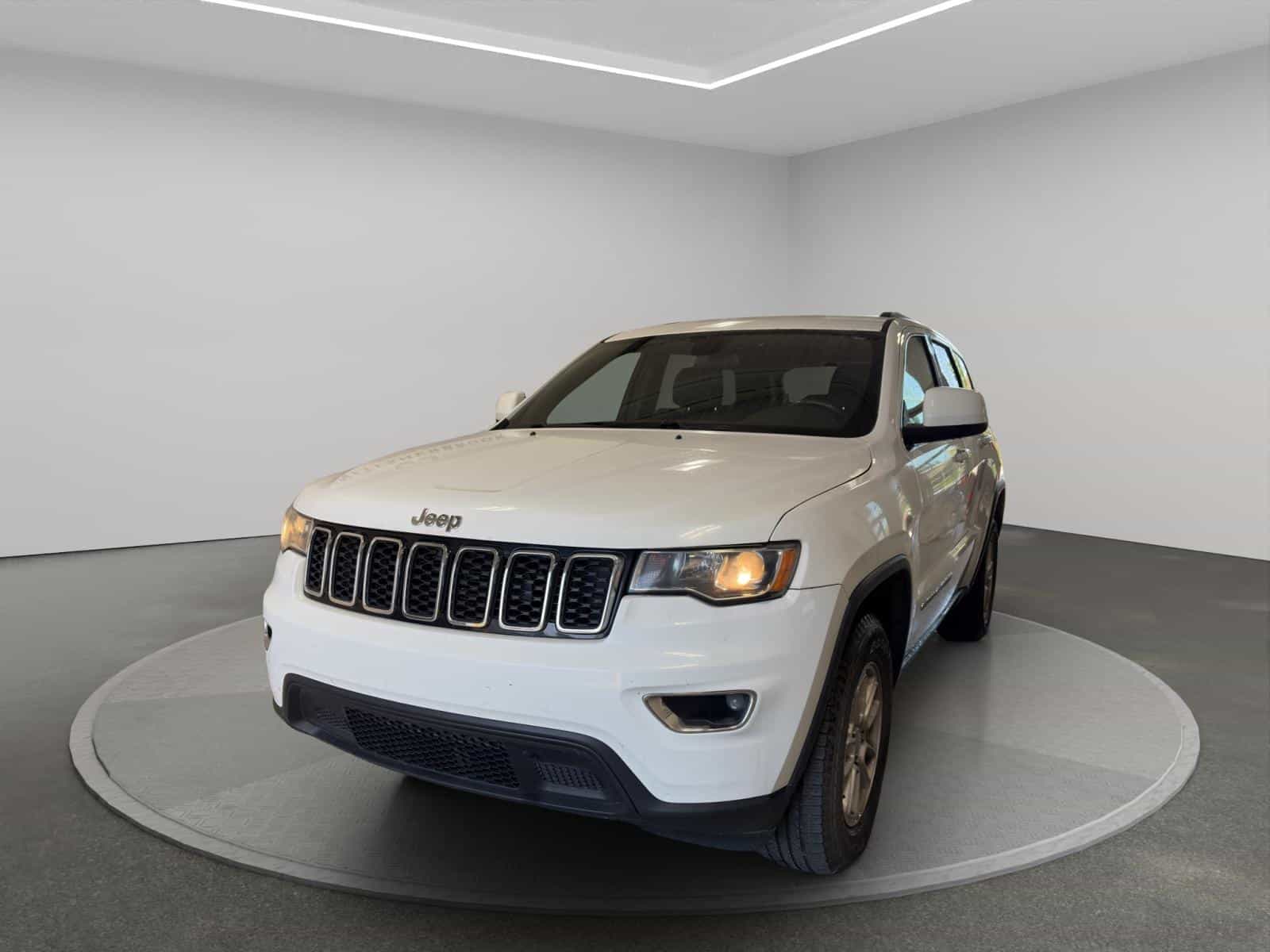 Image 1 Jeep Grand Cherokee Laredo 2018
