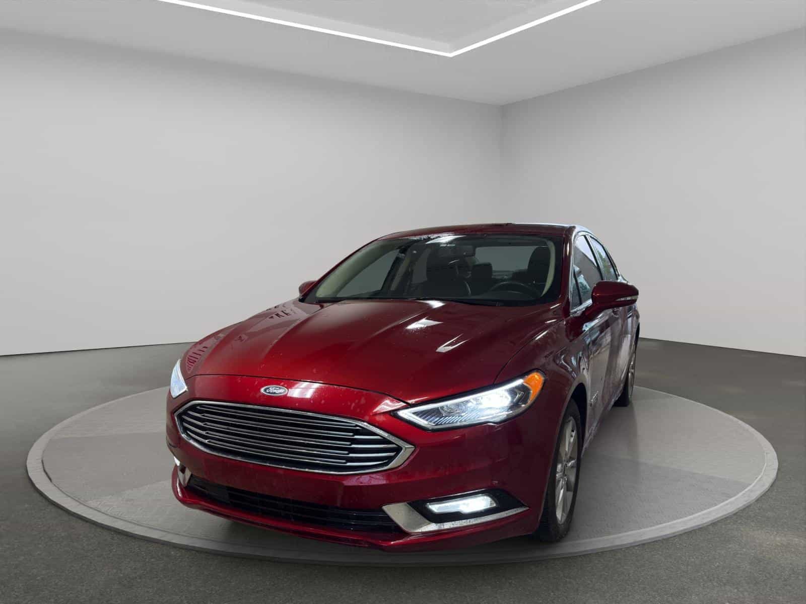Image 1 Ford Fusion SE Energi 2017