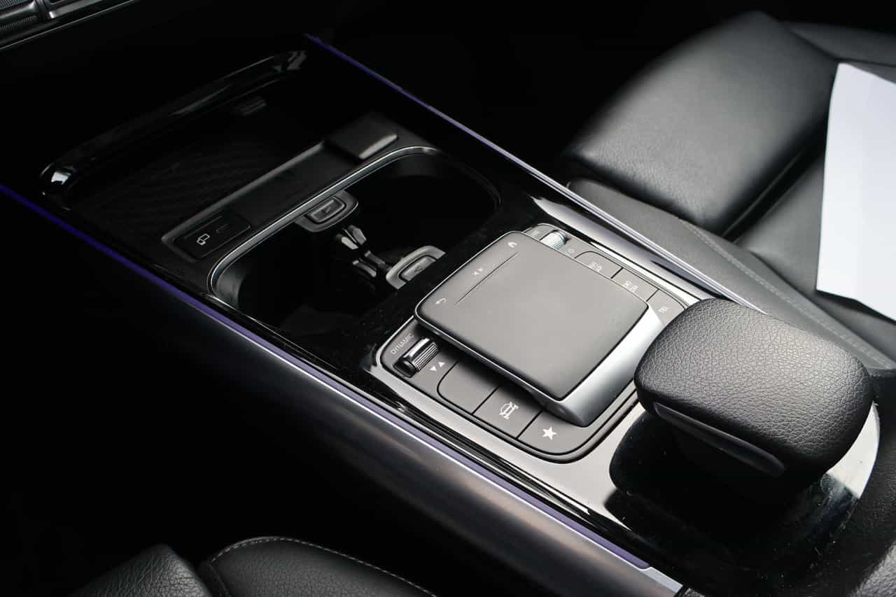 Image 24 Mercedes-Benz GLA-Class 4MATIC SUV 2022