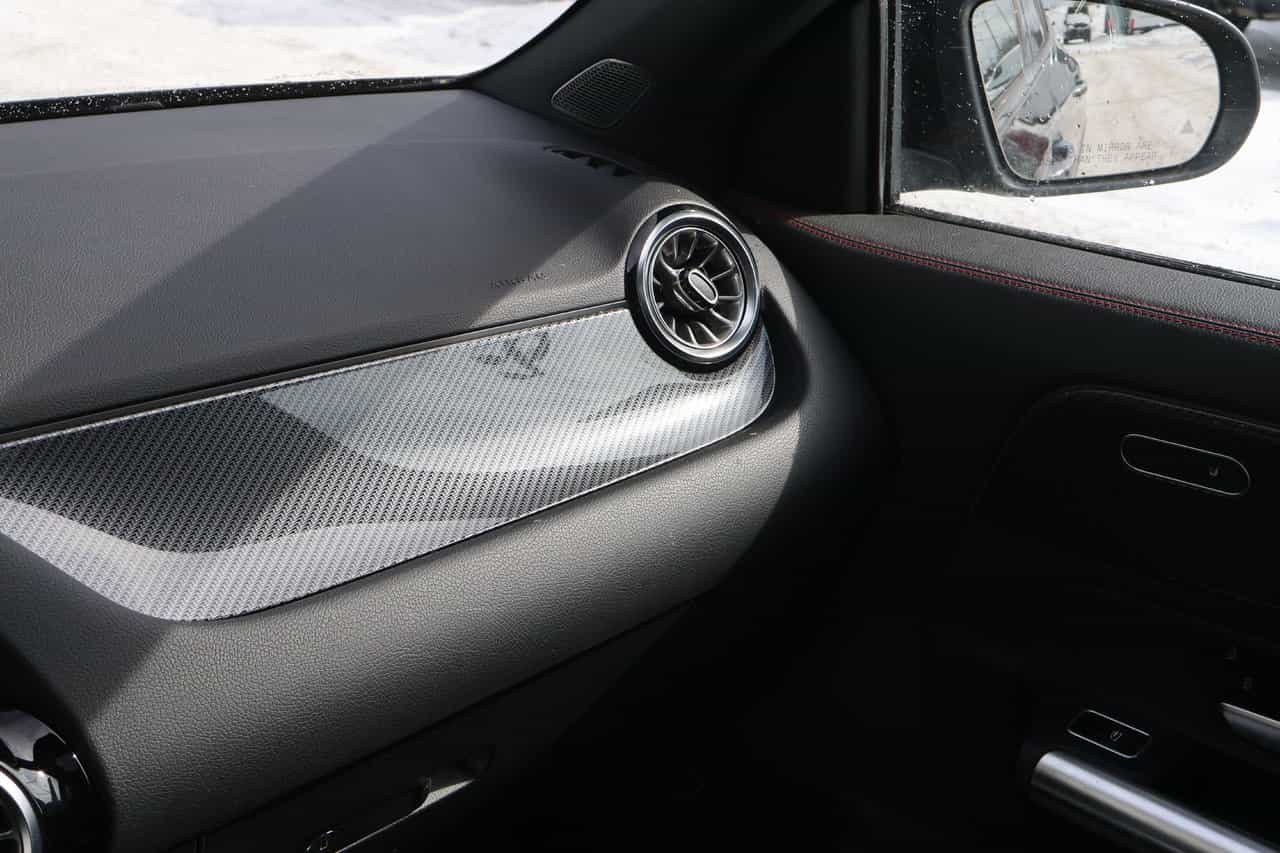 Image 15 Mercedes-Benz GLA-Class 4MATIC SUV 2022