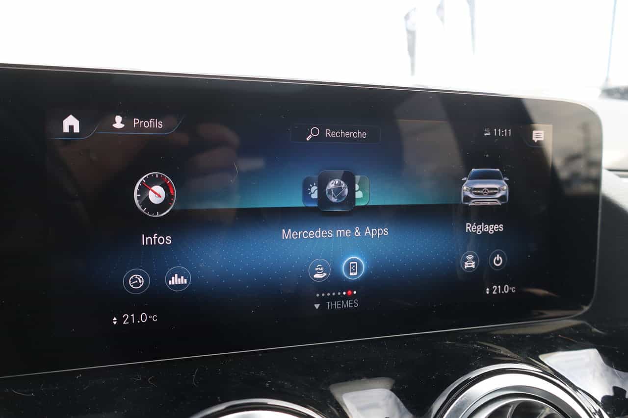 Image 21 Mercedes-Benz GLA-Class 4MATIC SUV 2022