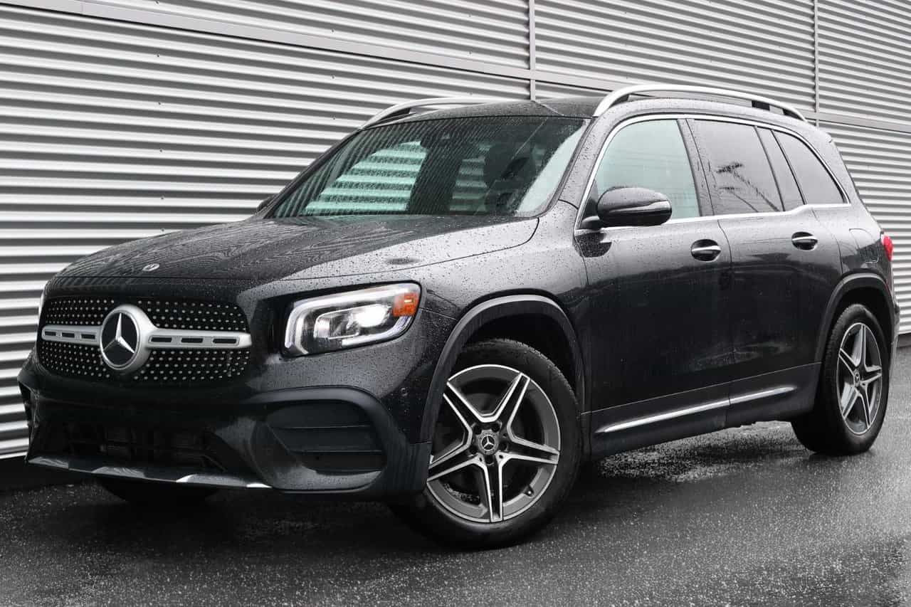 2022 Mercedes-Benz GLB 4MATIC SUV - Image 1