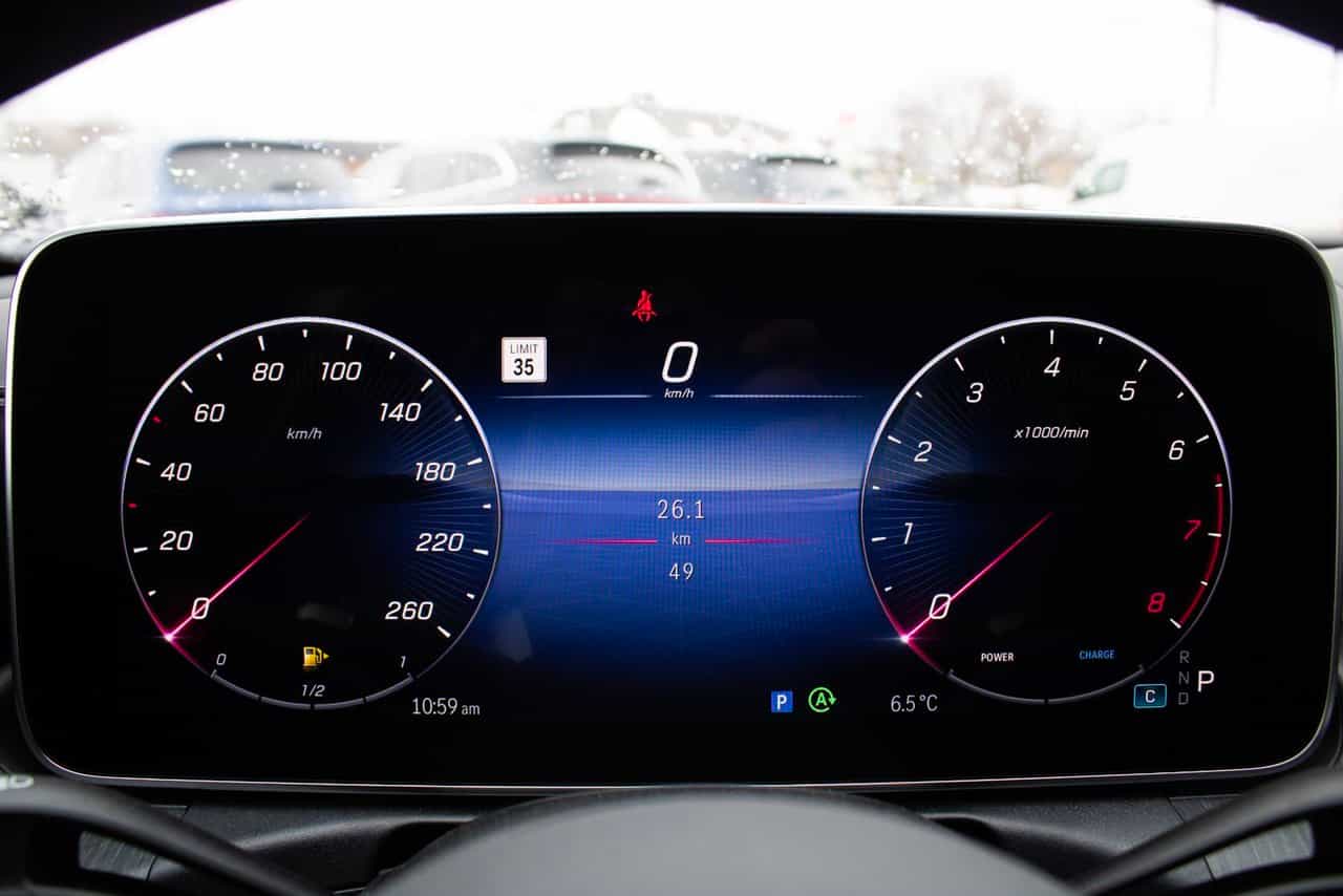 Image 2 Mercedes-Benz C-Class C300 2023