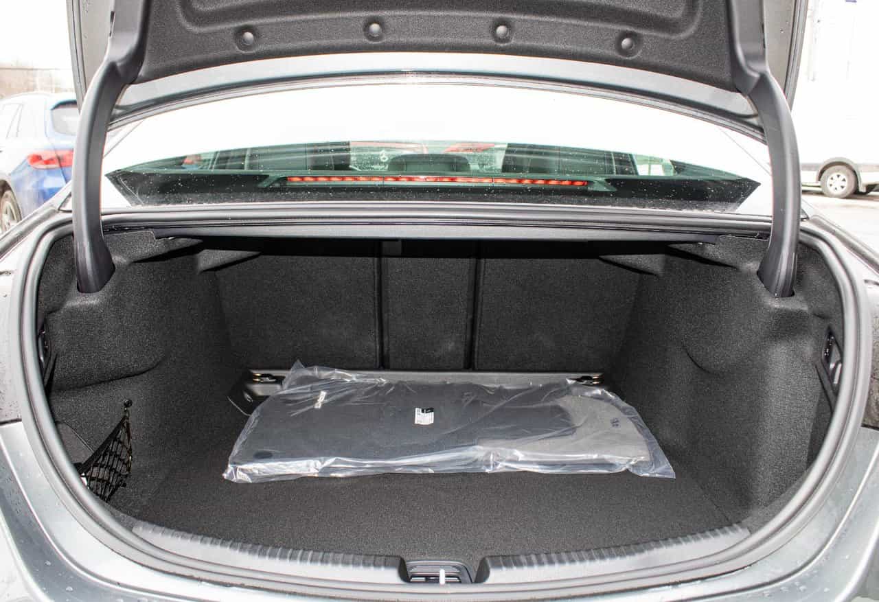 Image 8 Mercedes-Benz C-Class C300 2023