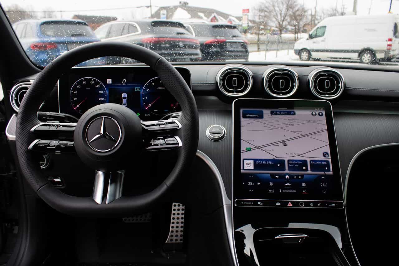 Image 10 Mercedes-Benz C-Class C300 2023