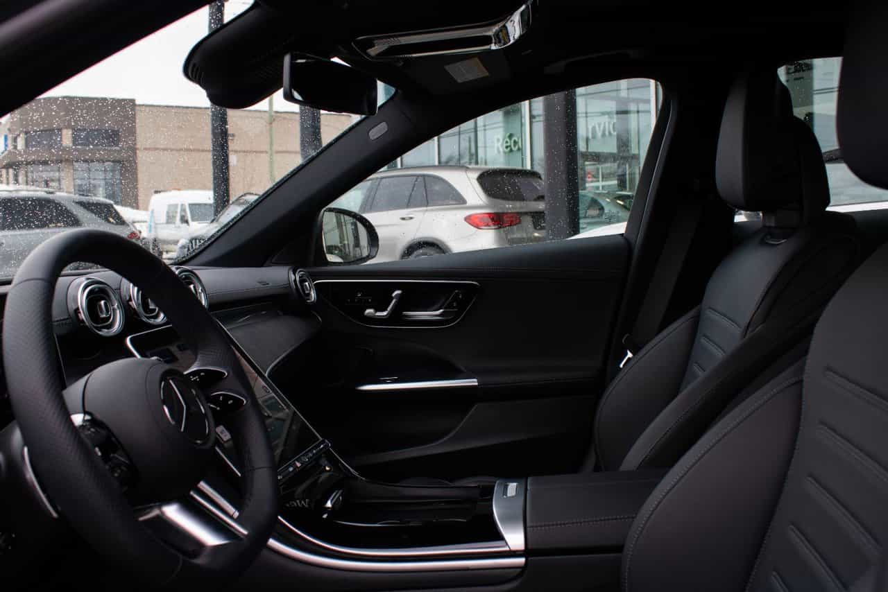 Image 11 Mercedes-Benz C-Class C300 2023