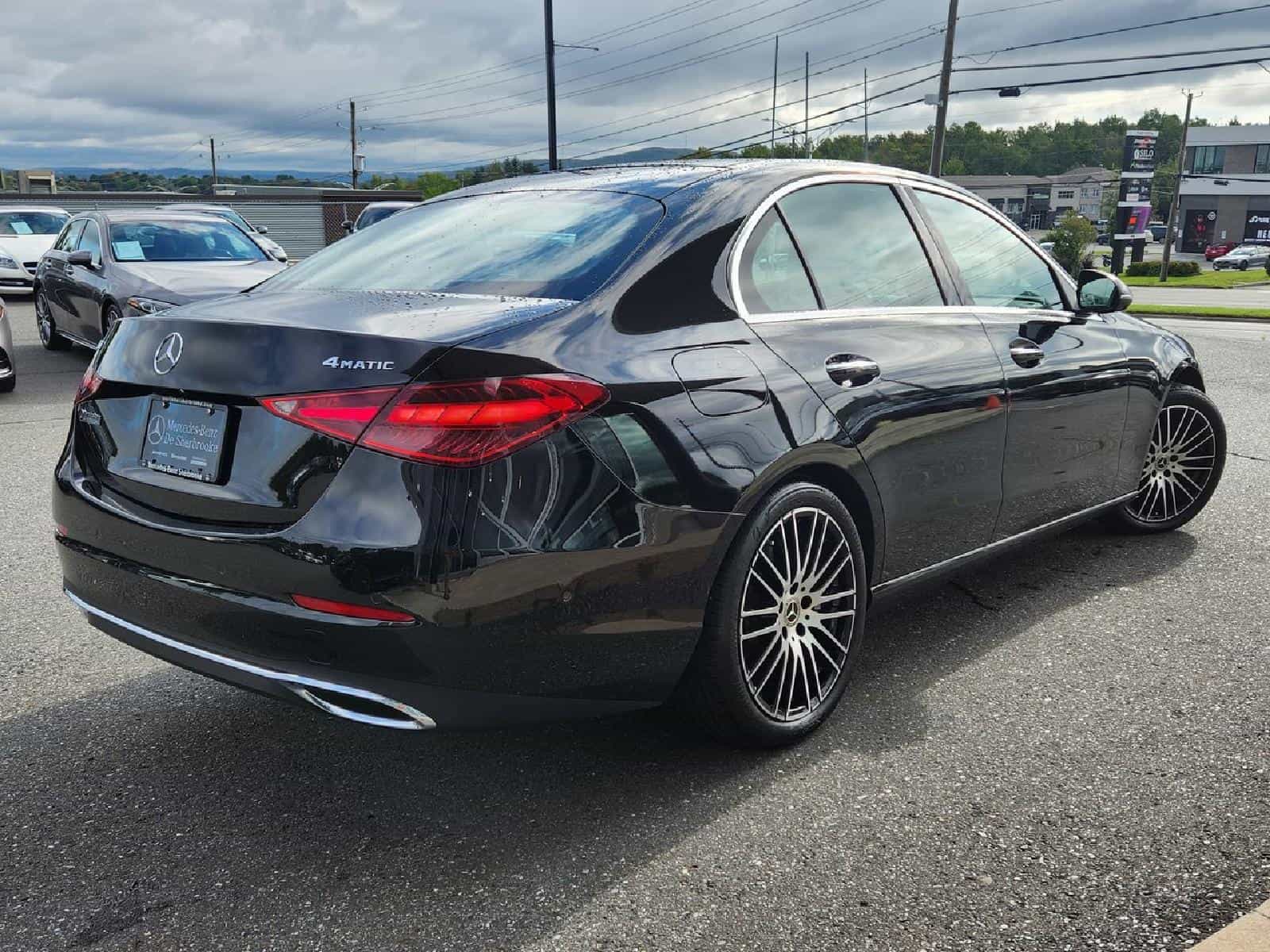 2022 Mercedes-Benz C-Class 300 4MATIC SEDAN - Image 9