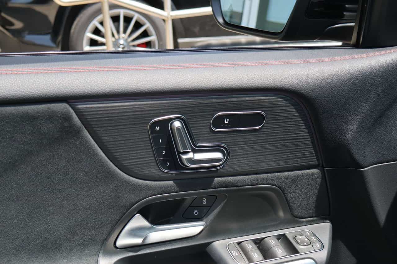 Image 13 Mercedes-Benz EQB EQB350 2023