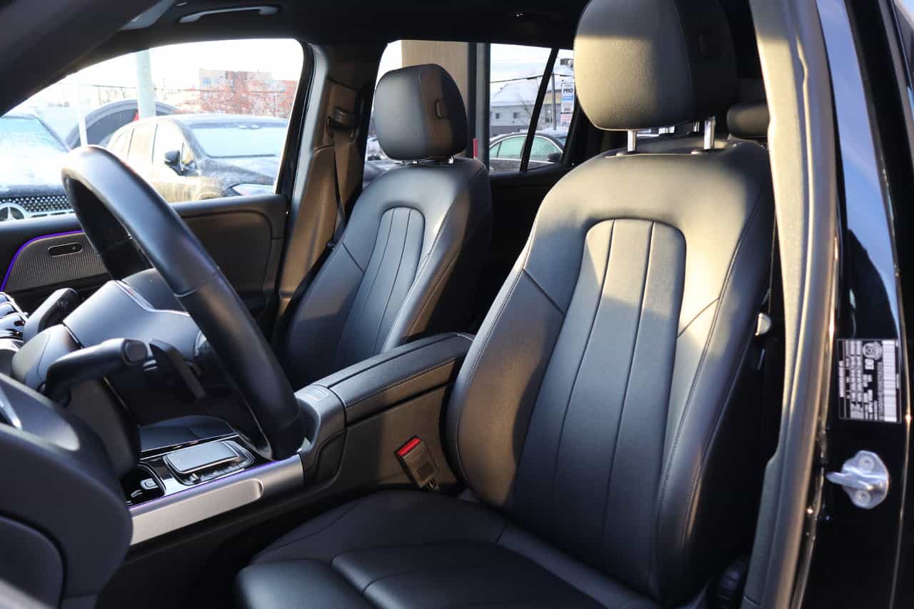 2022 Mercedes-Benz GLB GLB250 - Image 3