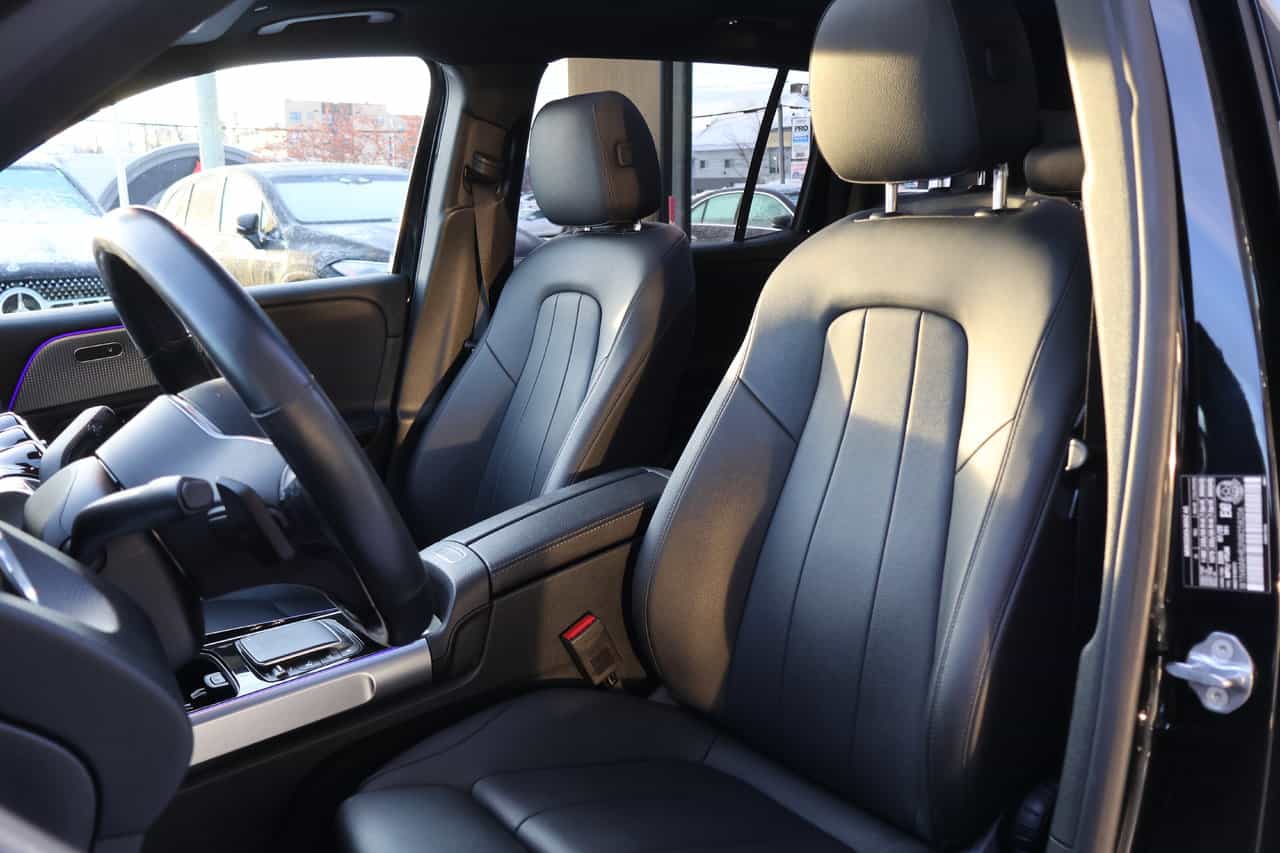 2022 Mercedes-Benz GLB GLB250 - Image 12