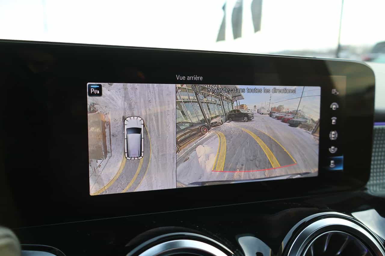 2022 Mercedes-Benz GLB GLB250 - Image 23