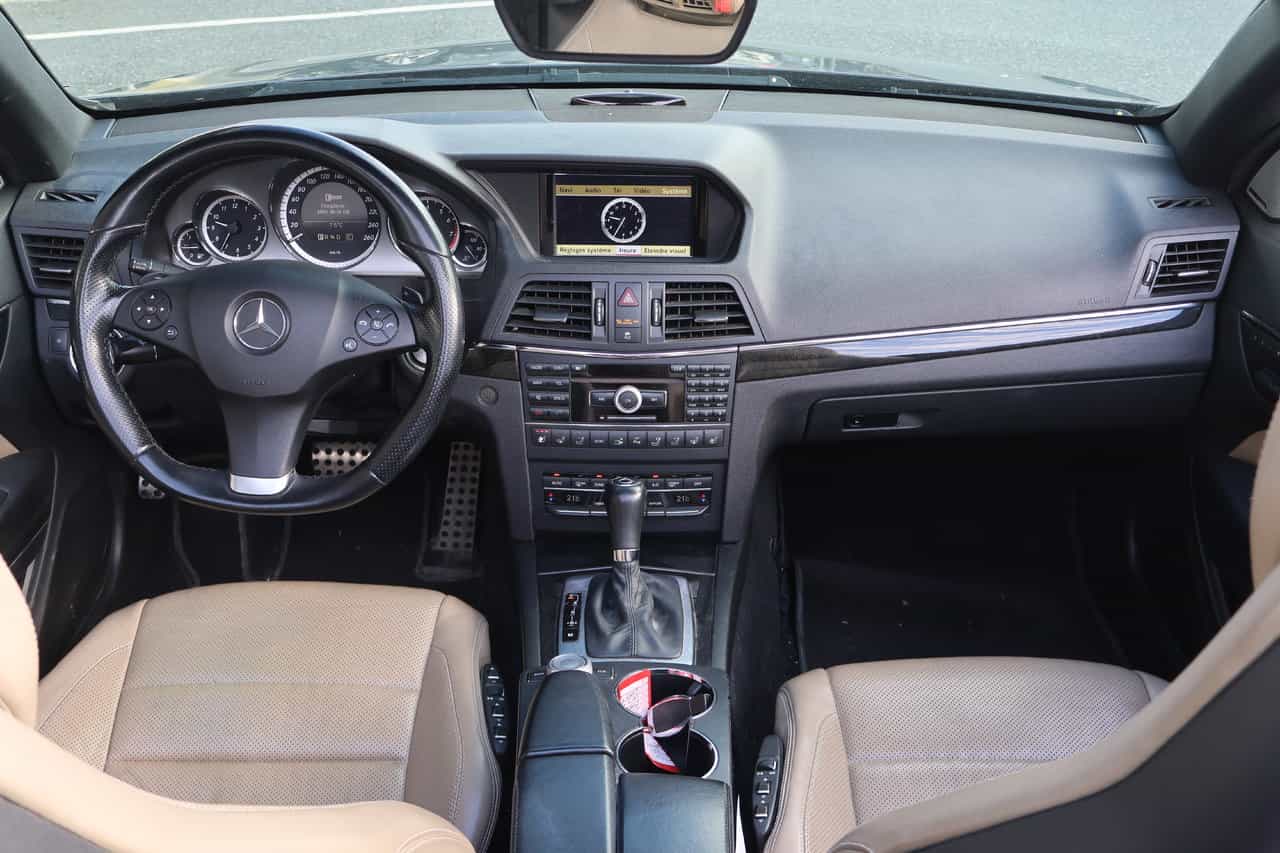 Image 15 Mercedes-Benz E-Class E550 2011