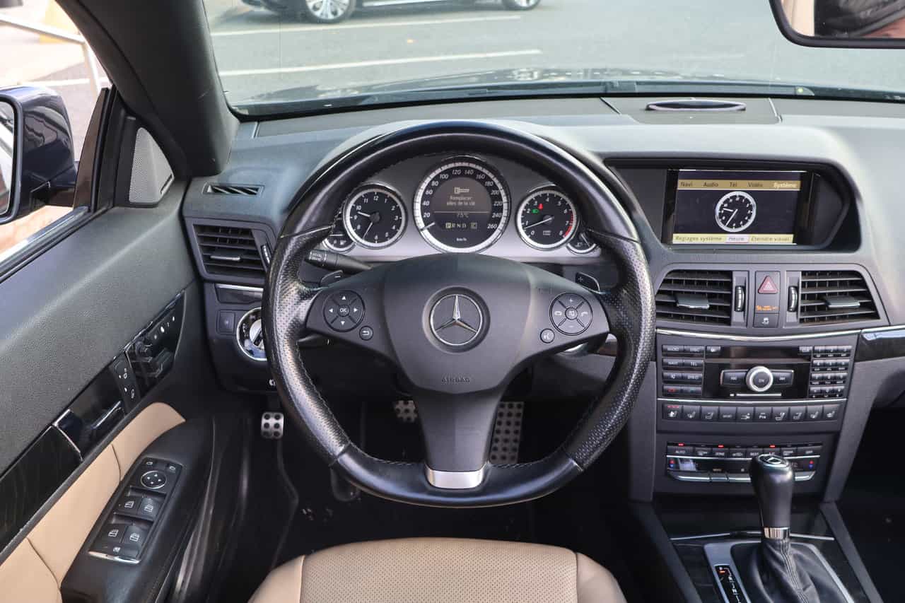 2011 Mercedes-Benz E-Class E550 - Image 16