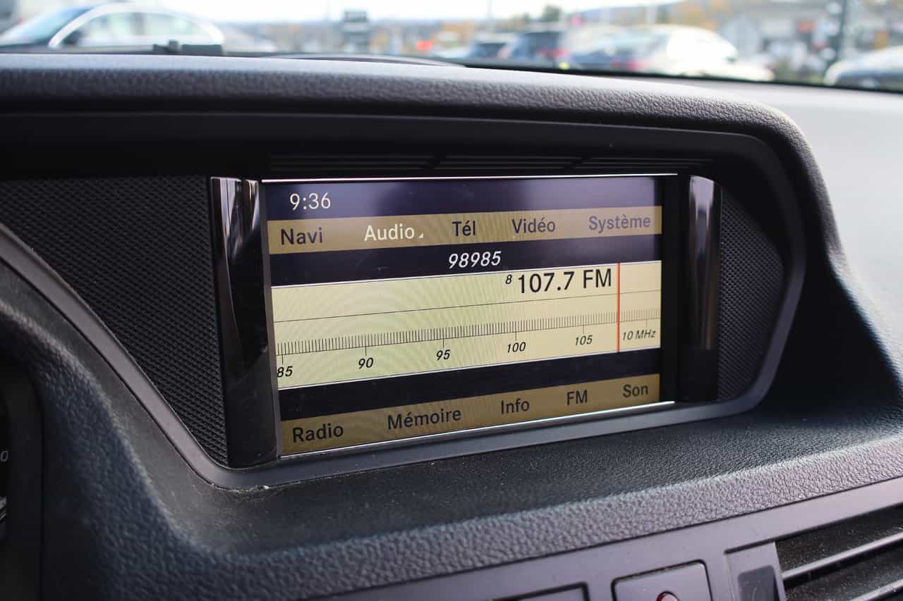 2011 Mercedes-Benz E-Class E550 - Image 19