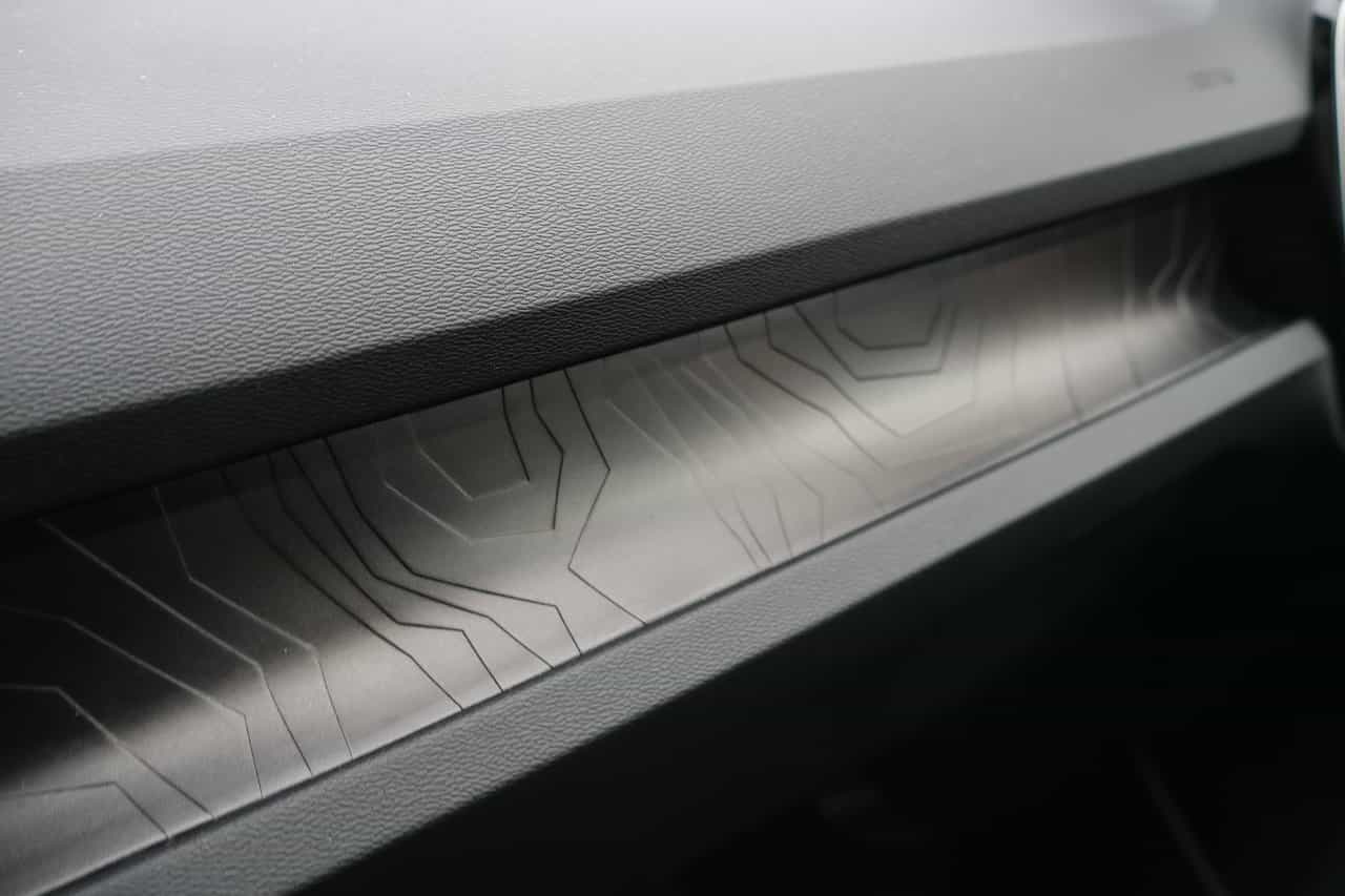 2024 Volvo XC40 Recharge Pure Electric Recharge TWIN Core - Image 15