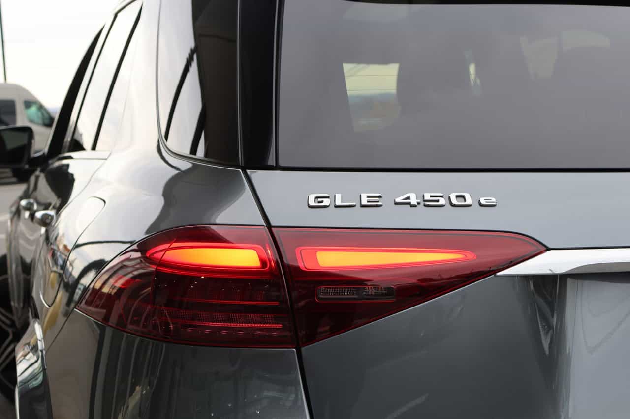 2024 Mercedes-Benz GLE GLE450e - Image 10
