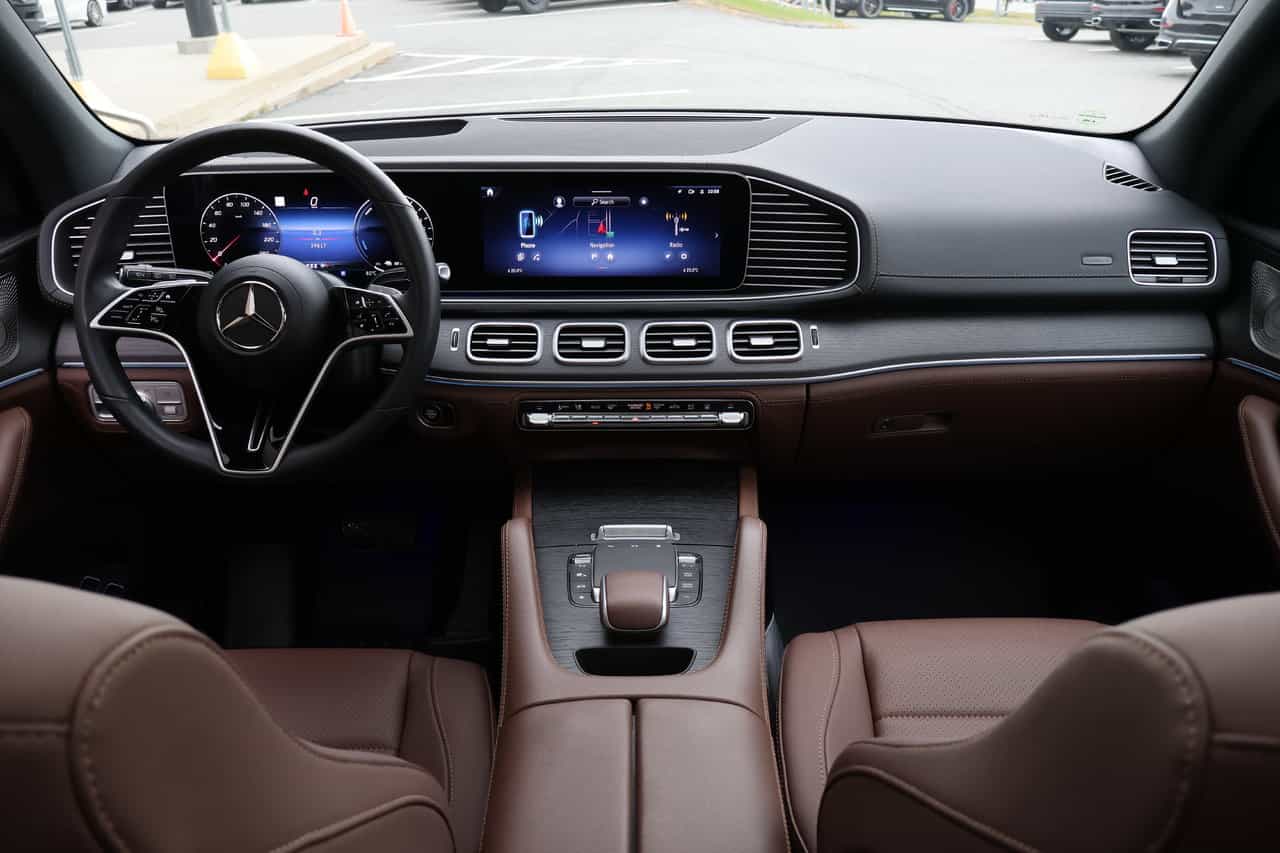2024 Mercedes-Benz GLE GLE450e - Image 18