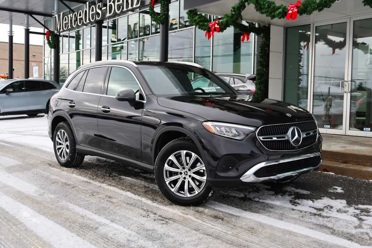 2025 Mercedes-Benz GLC GLC300 - Image 6