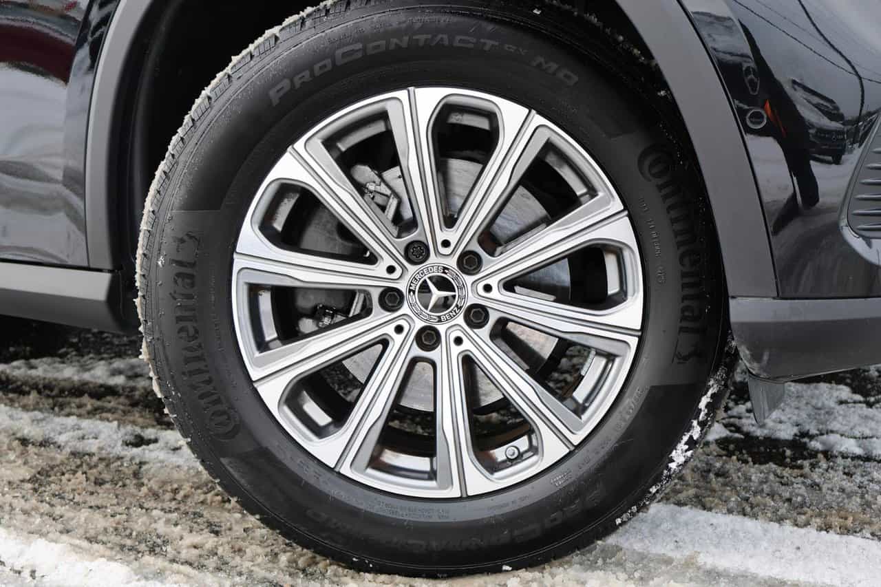 Image 7 Mercedes-Benz GLC GLC300 2025