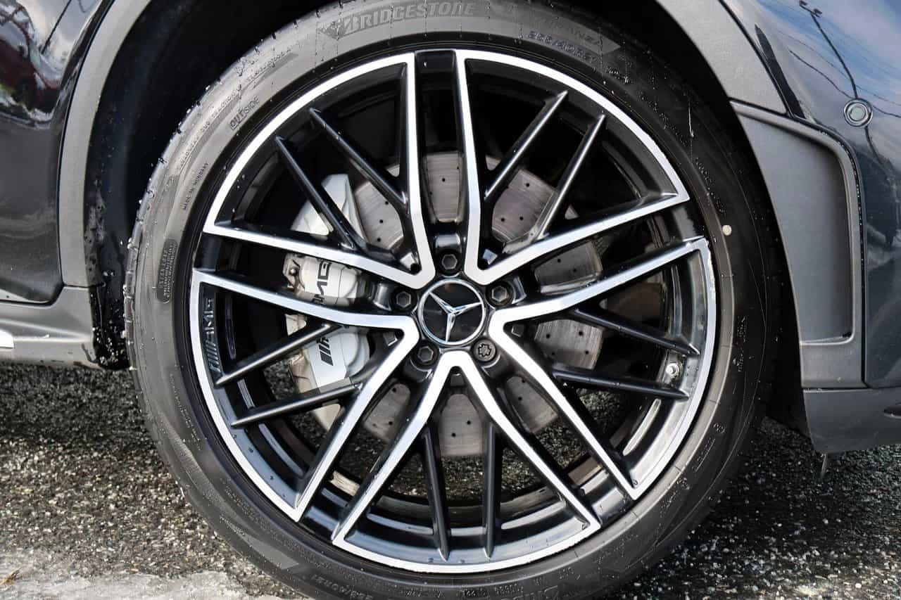 2022 Mercedes-Benz GLC GLC43 AMG - Image 6