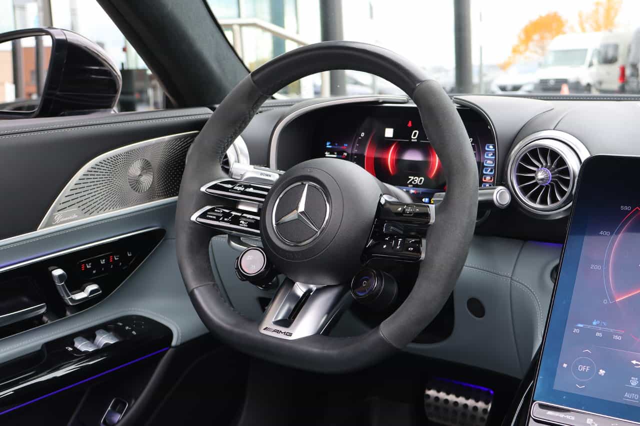 2023 Mercedes-Benz Sl SL63 4matic+ - Image 3