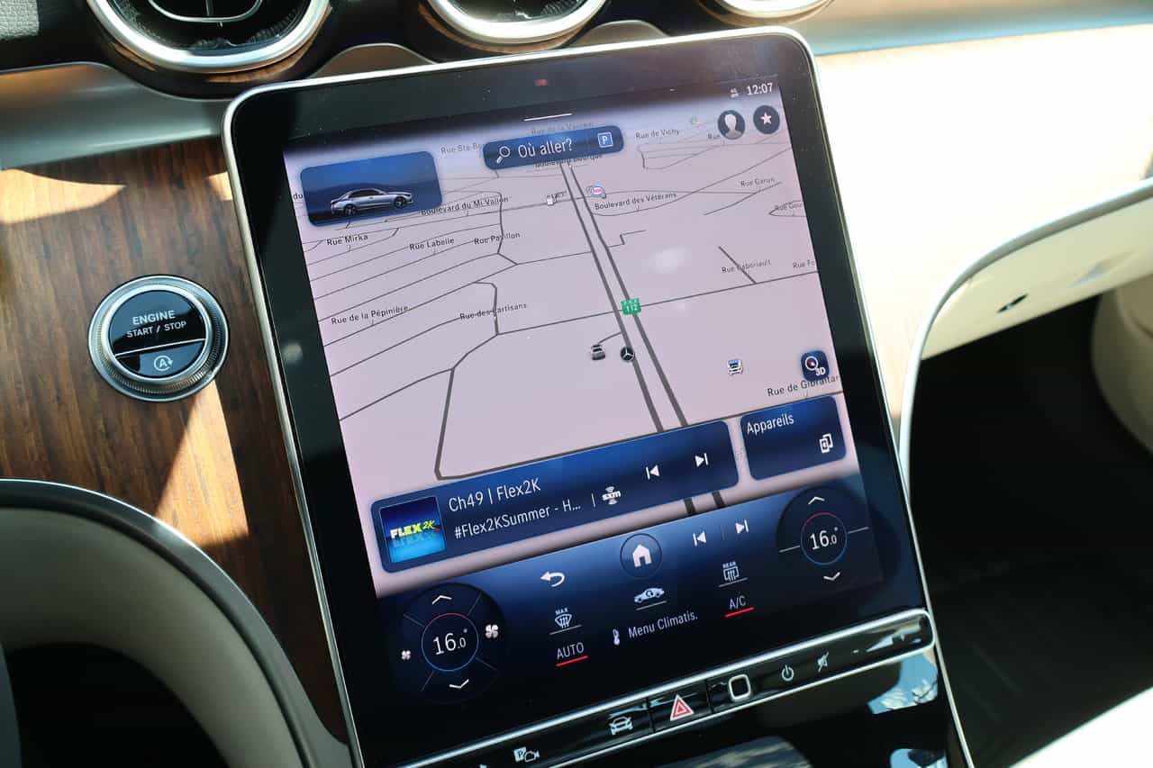 Image 21 Mercedes-Benz C-Class C300 2024