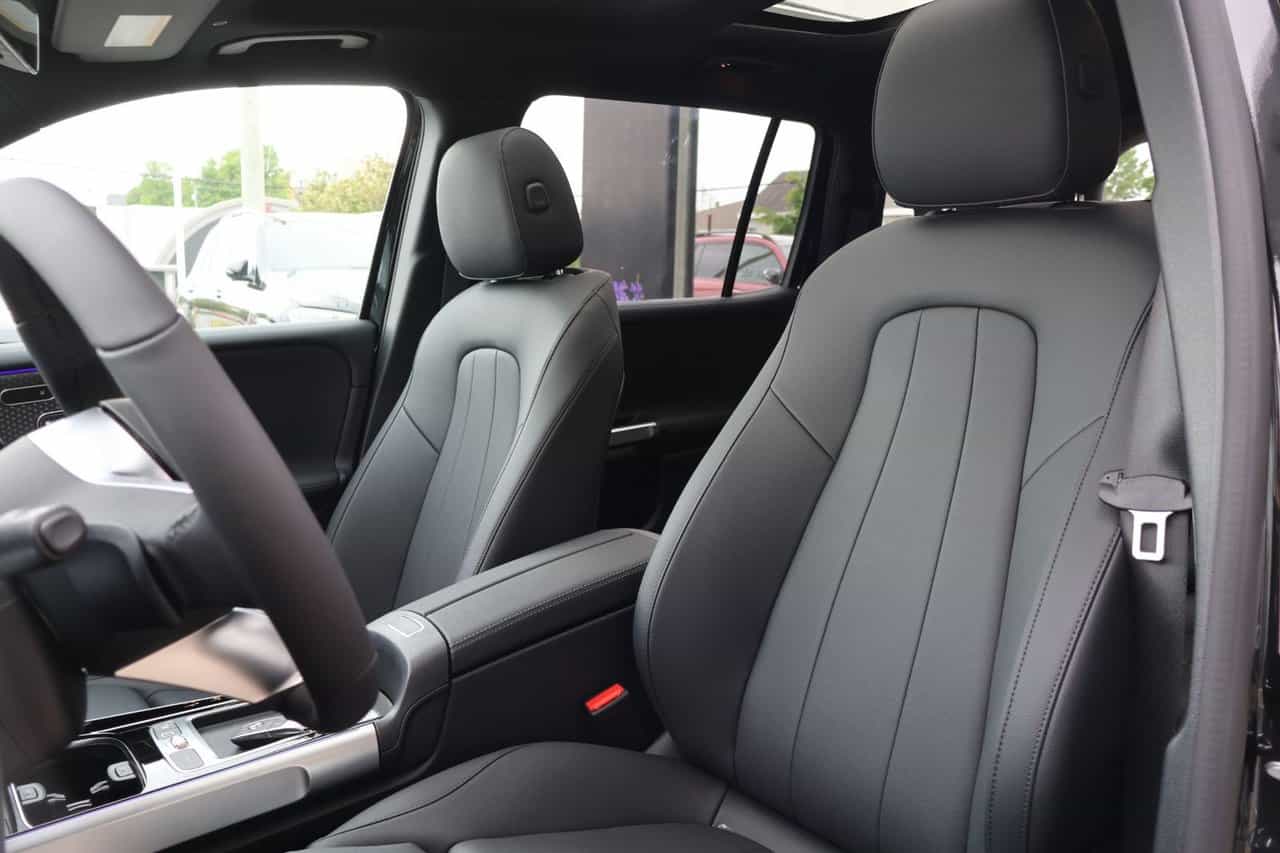 2025 Mercedes-Benz EQB EQB300 - Image 11