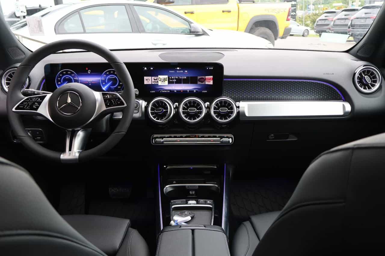 Image 13 Mercedes-Benz EQB EQB300 2025