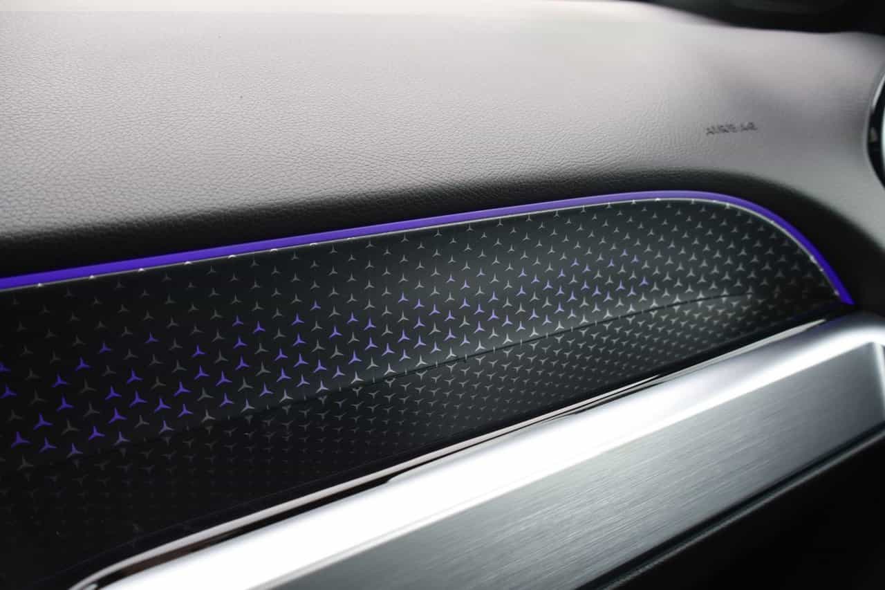 2025 Mercedes-Benz EQB EQB300 - Image 16