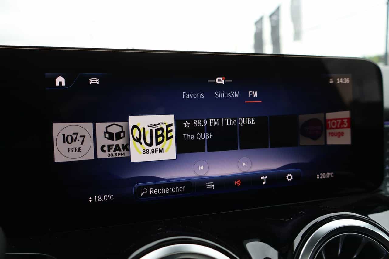 Image 18 Mercedes-Benz EQB EQB300 2025