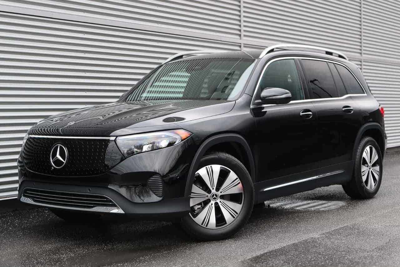 2025 Mercedes-Benz EQB EQB300 - Image 1