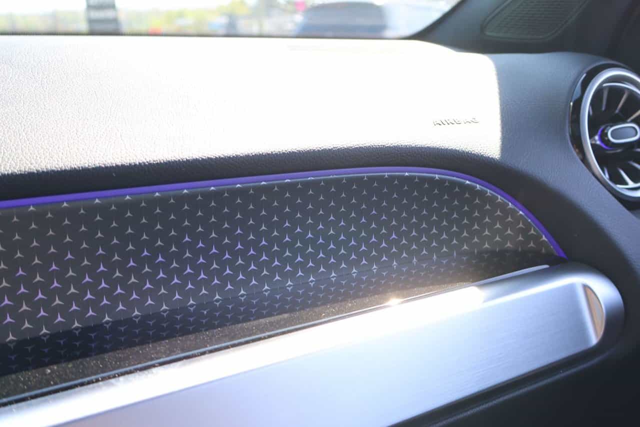 2025 Mercedes-Benz EQB EQB300 - Image 18