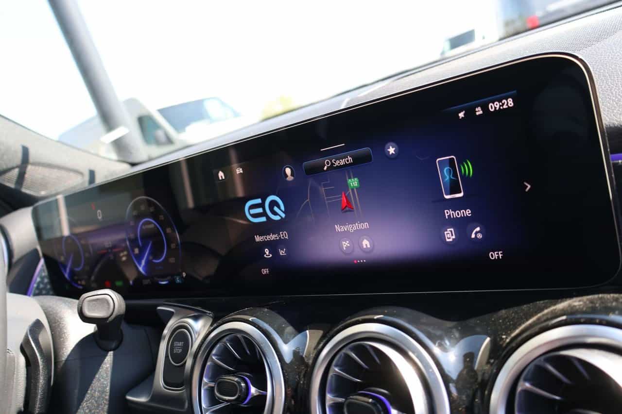 Image 19 Mercedes-Benz EQB EQB300 2025