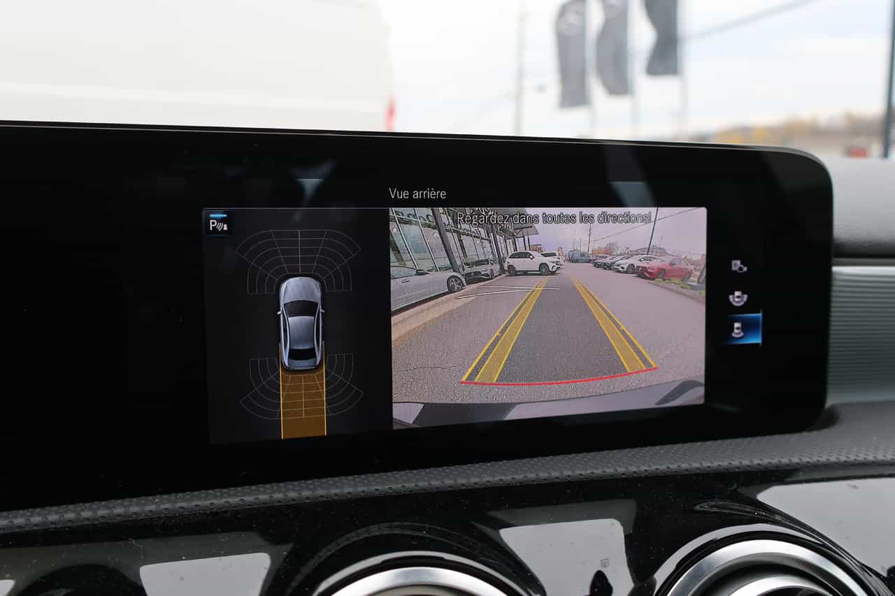 Image 17 Mercedes-Benz A-Class A220 2022