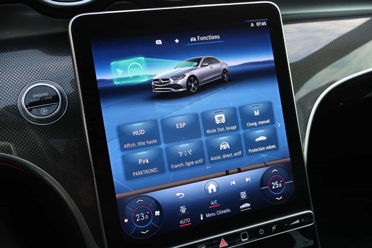 2023 Mercedes-Benz C-Class C300 - Image 21