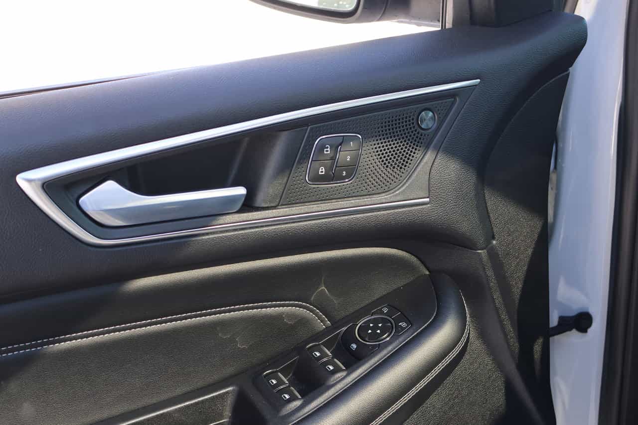 2022 Ford Edge Titanium - Image 11