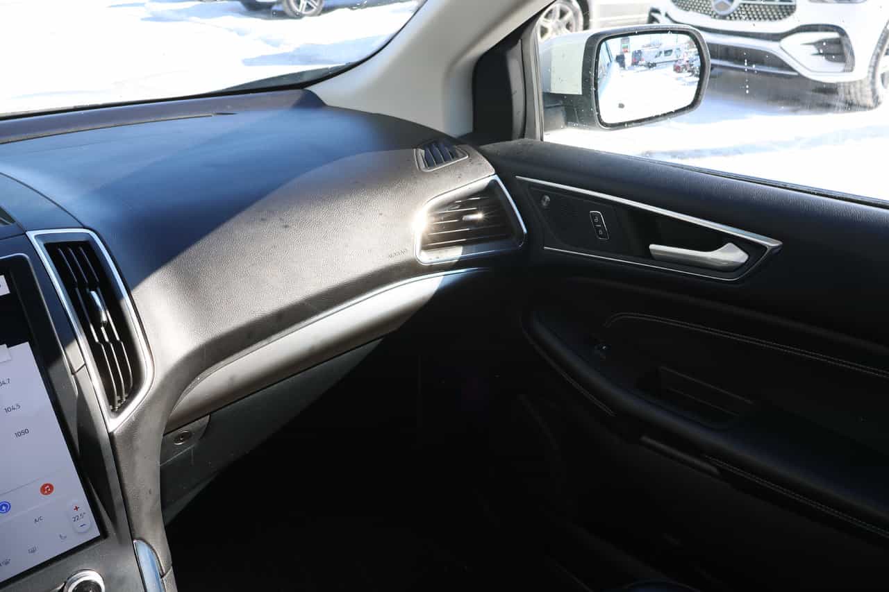 2022 Ford Edge Titanium - Image 17
