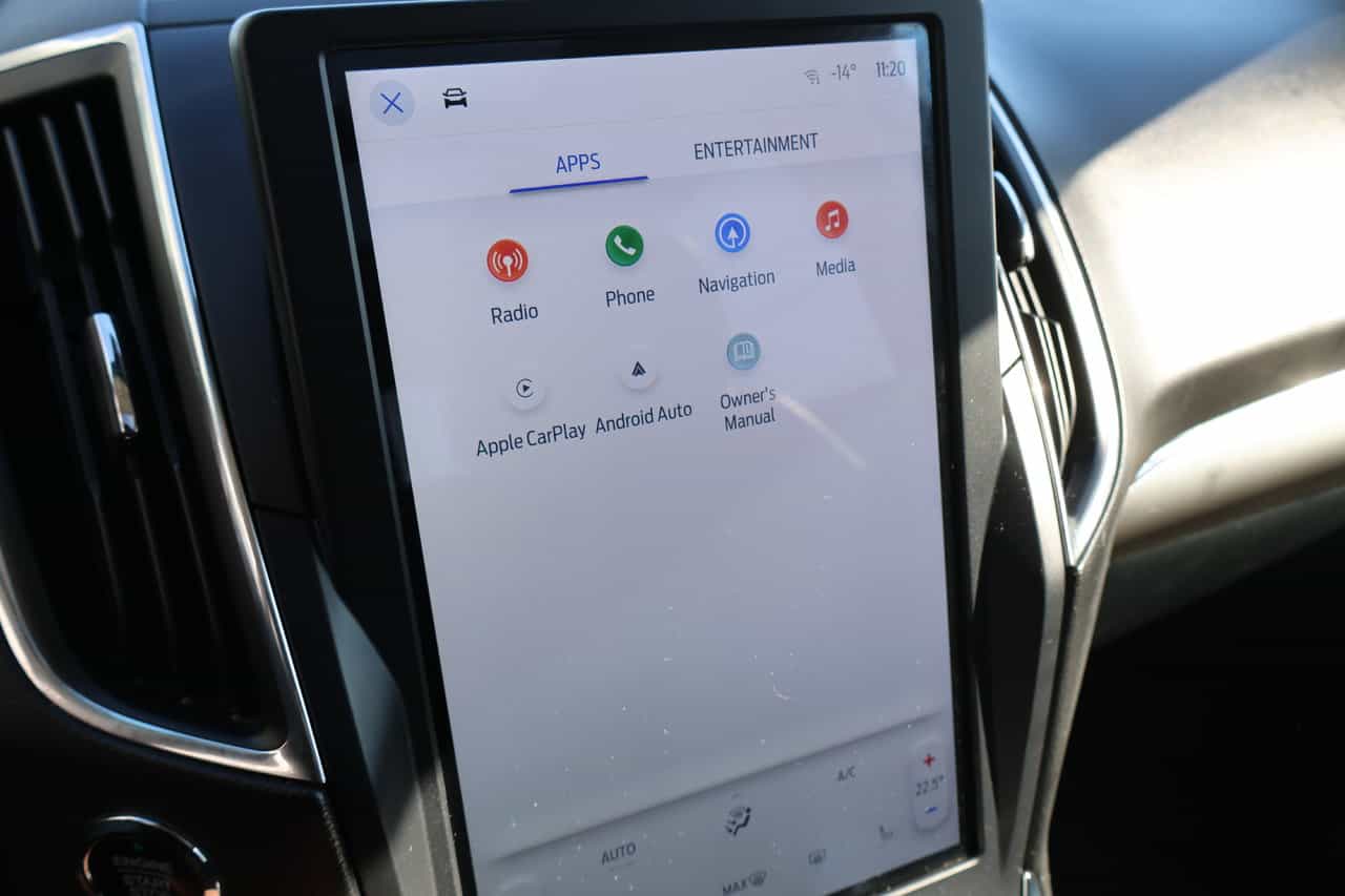 2022 Ford Edge Titanium - Image 19