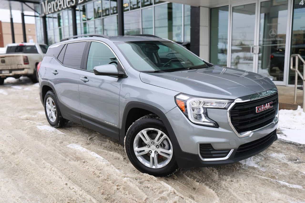 2023 GMC Terrain SLE - Image 6