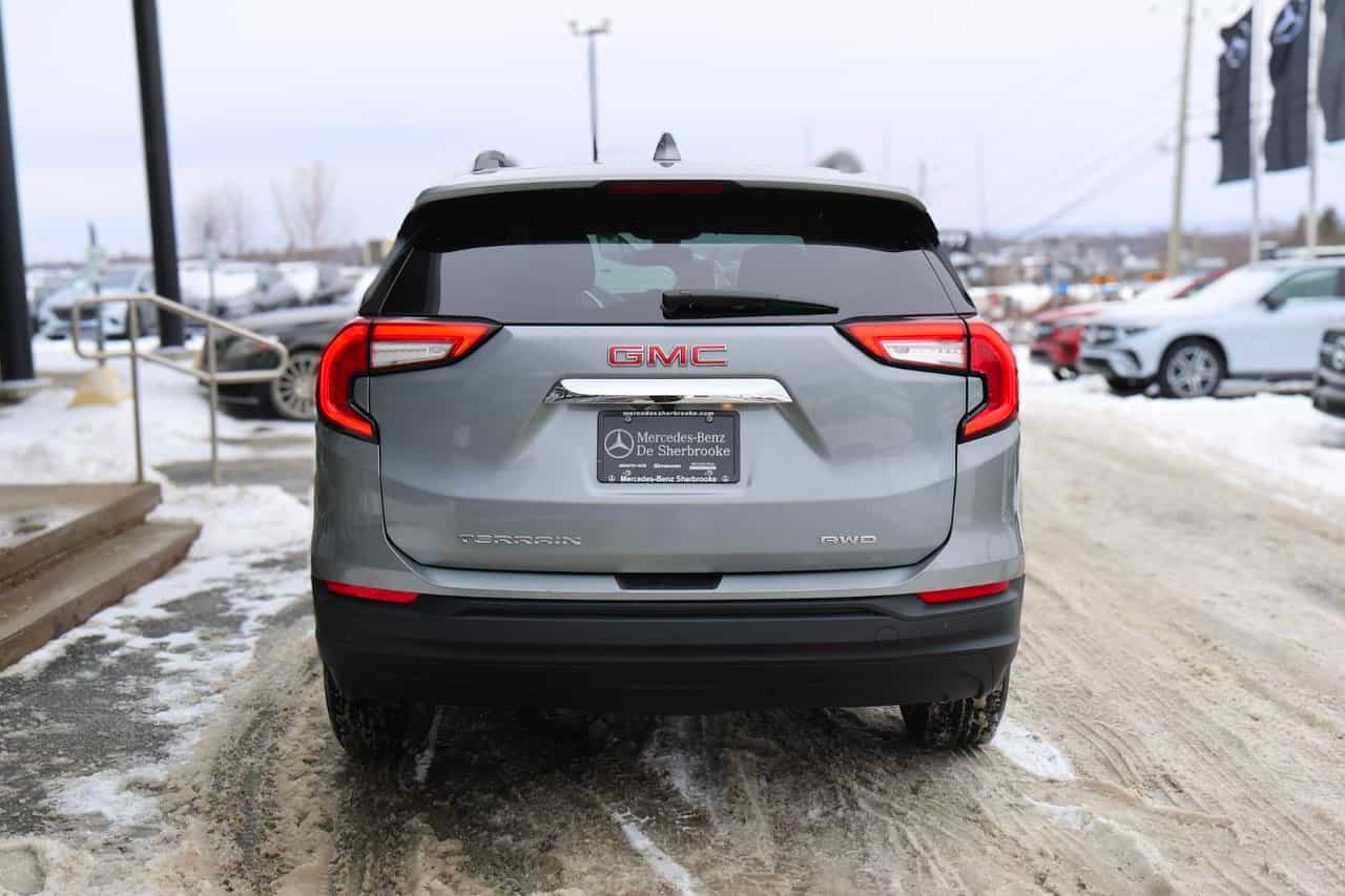 2023 GMC Terrain SLE - Image 10