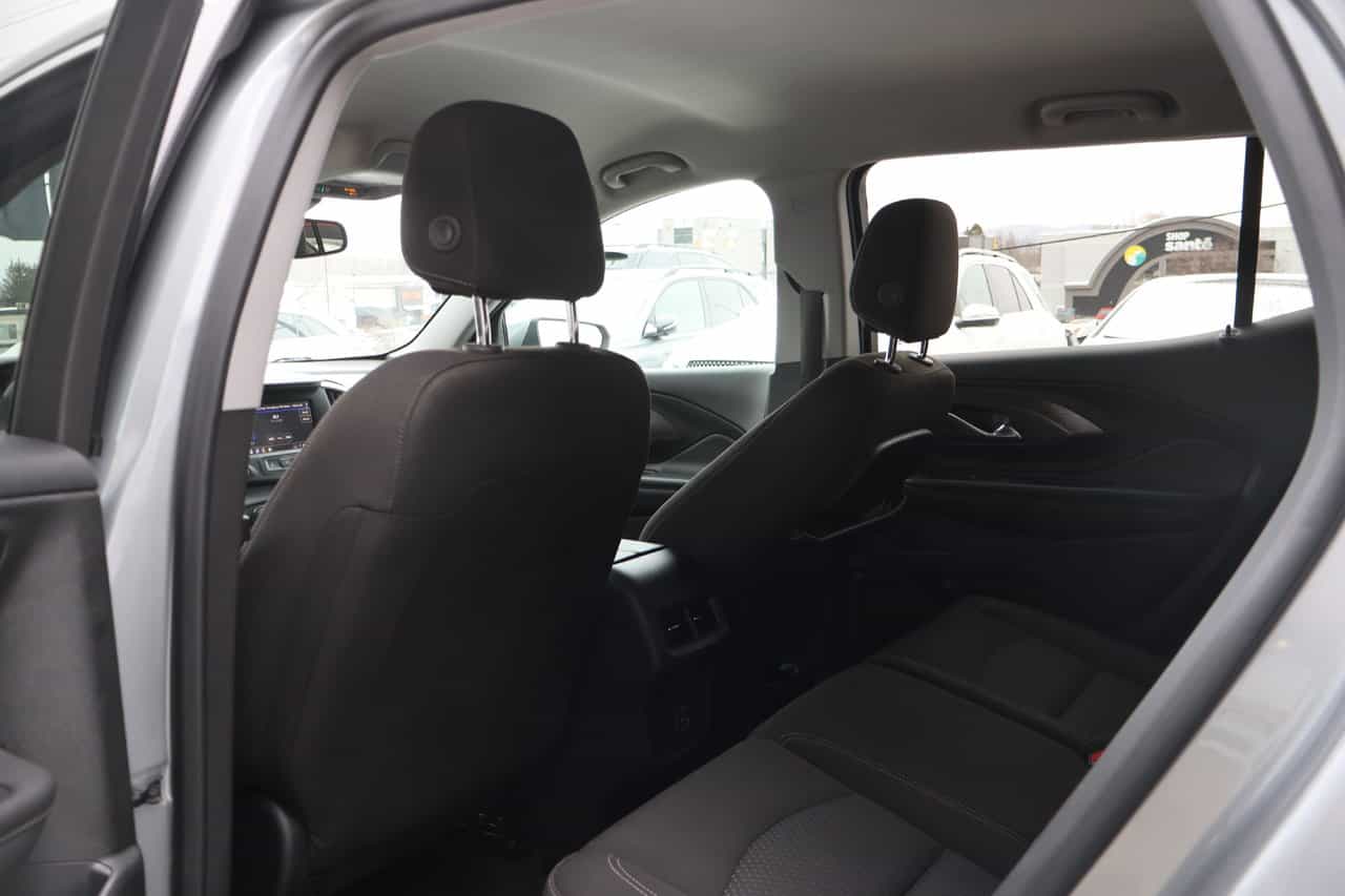 Image 16 GMC Terrain SLE 2023